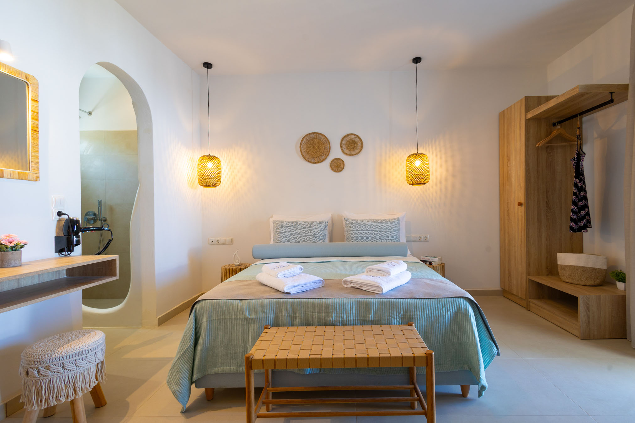 ELEGANT DOUBLE ROOM WITH SEA VIEW-36
