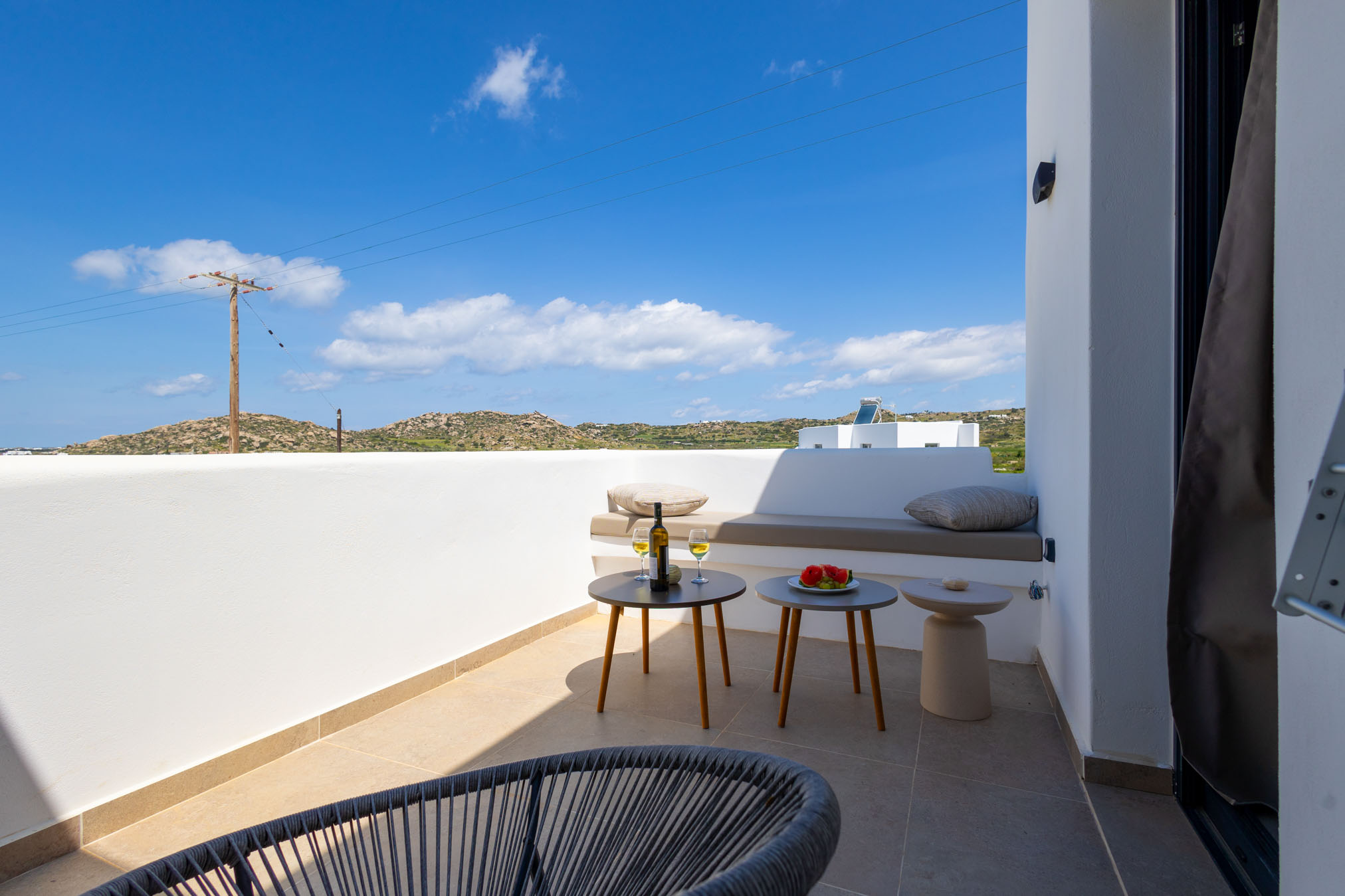 DELUXE DOUBLE ROOM WITH SEA VIEW-068