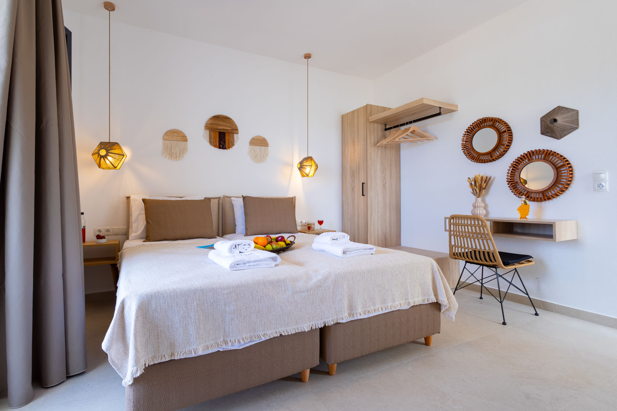 ELEGANT TWIN ROOM WITH SEA VIEW-20