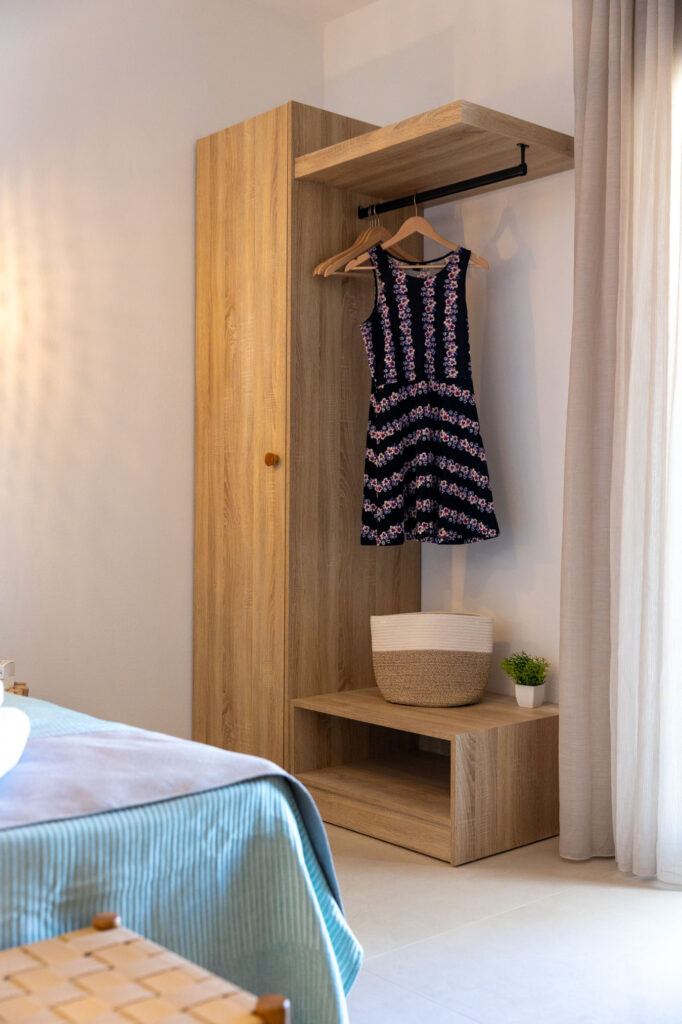ELEGANT DOUBLE ROOM WITH SEA VIEW-12