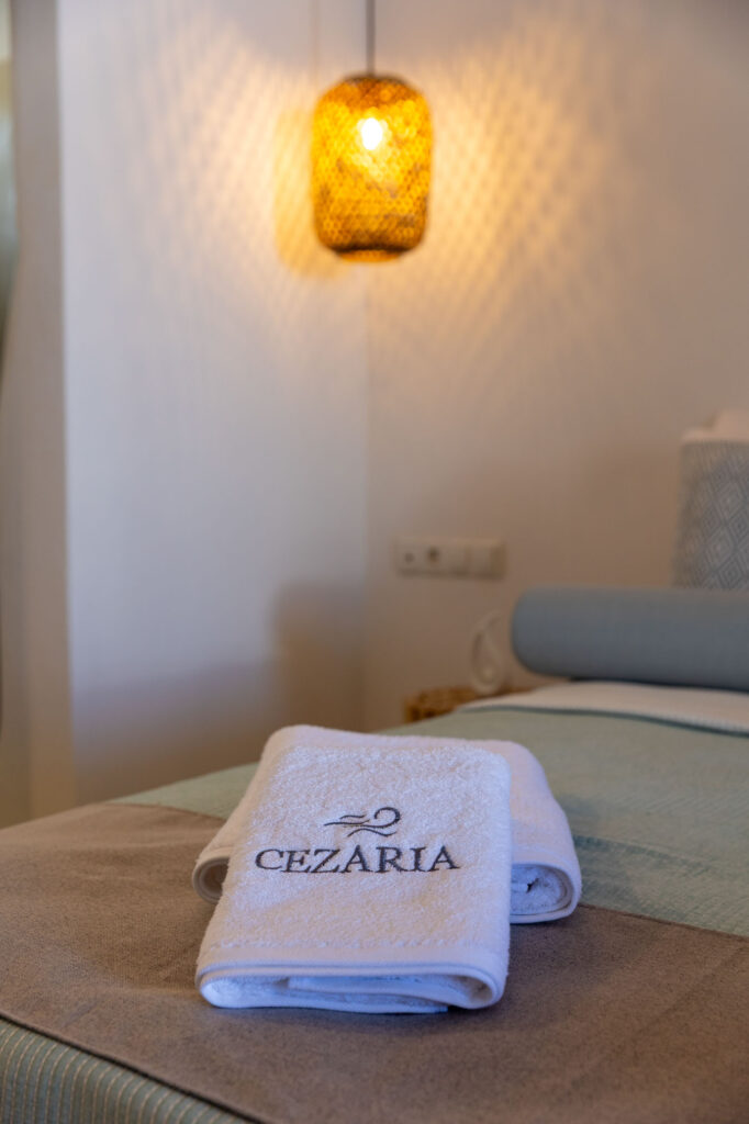 ELEGANT DOUBLE ROOM WITH SEA VIEW-17