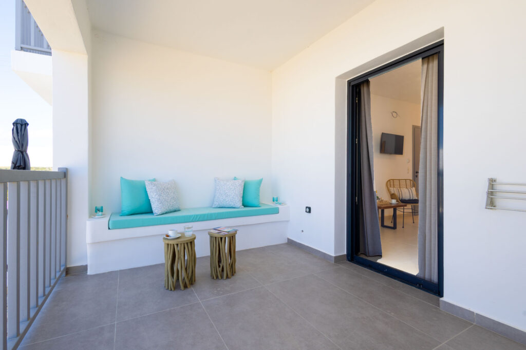 ELEGANT DOUBLE ROOM WITH SEA VIEW-24