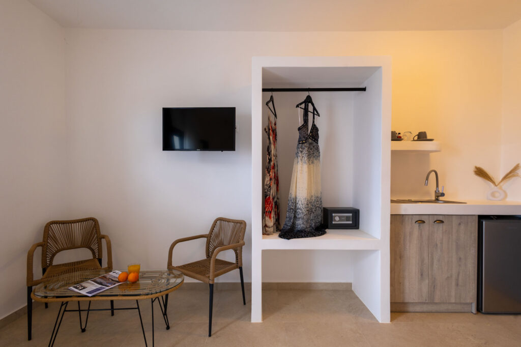 PREMIUM DOUBLE ROOM WITH SEA VIEW-87