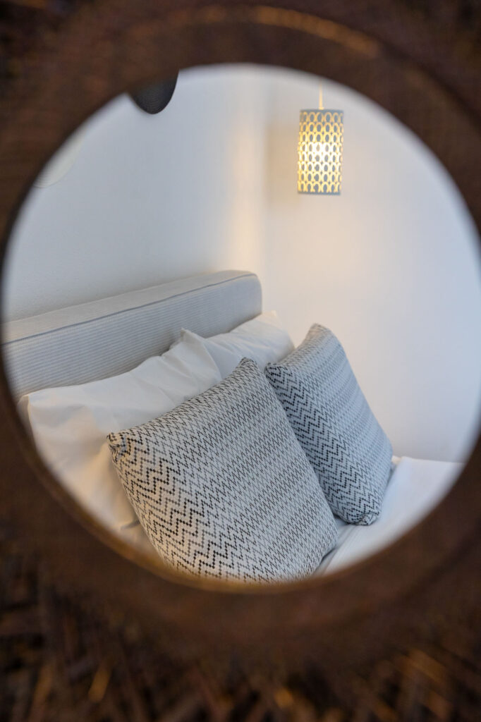 DELUXE DOUBLE ROOM WITH SEA VIEW-096