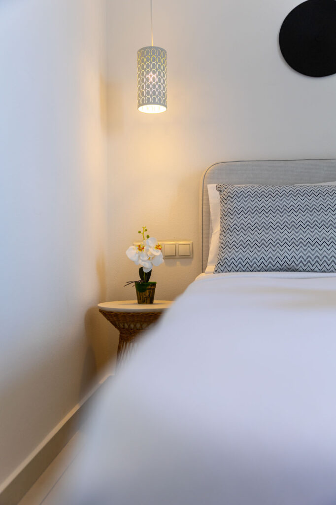 DELUXE DOUBLE ROOM WITH SEA VIEW-098