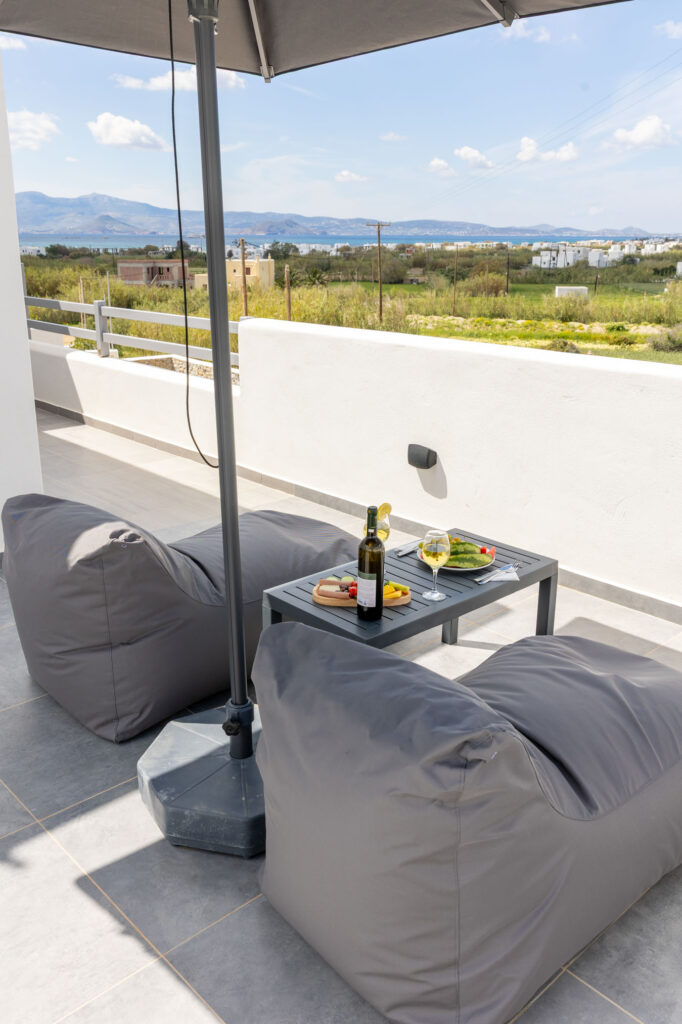 DELUXE DOUBLE ROOM WITH SEA VIEW-107