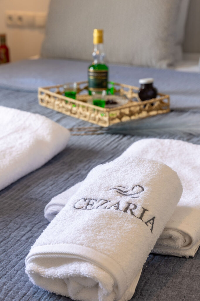DELUXE DOUBLE ROOM WITH SEA VIEW-123