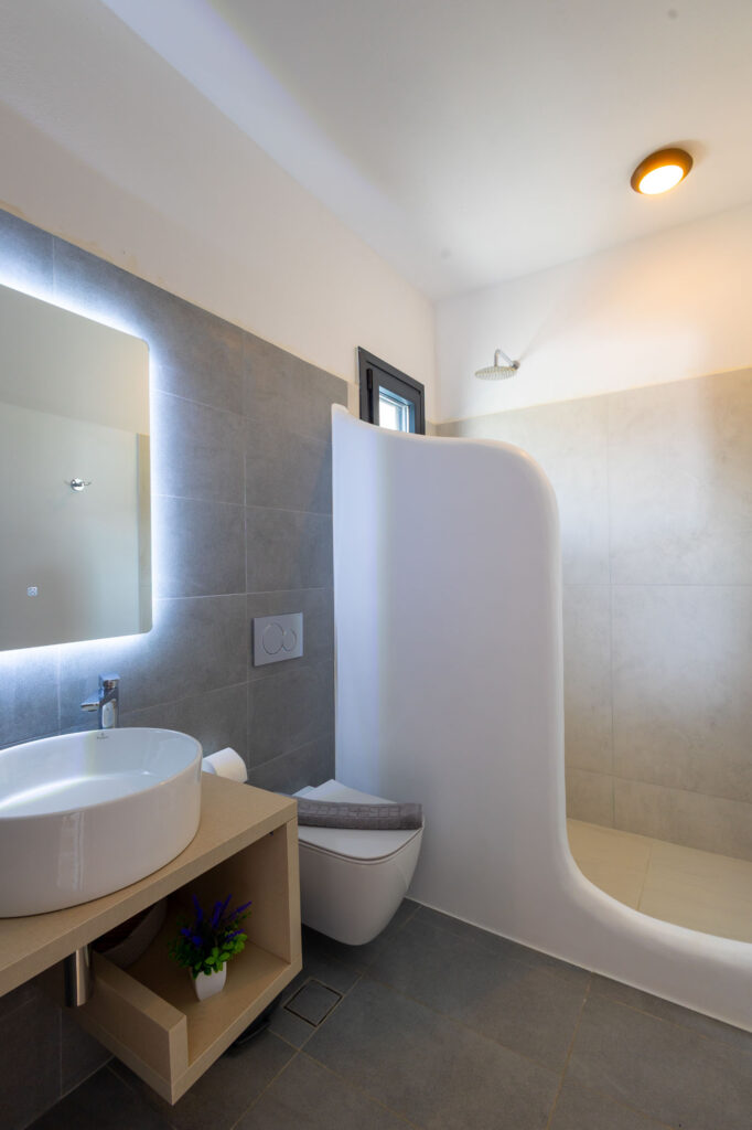 DELUXE DOUBLE ROOM WITH SEA VIEW AND ONE SOFA-21