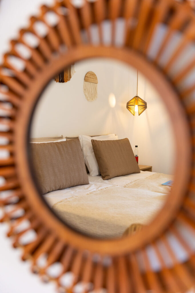 ELEGANT TWIN ROOM WITH SEA VIEW-06