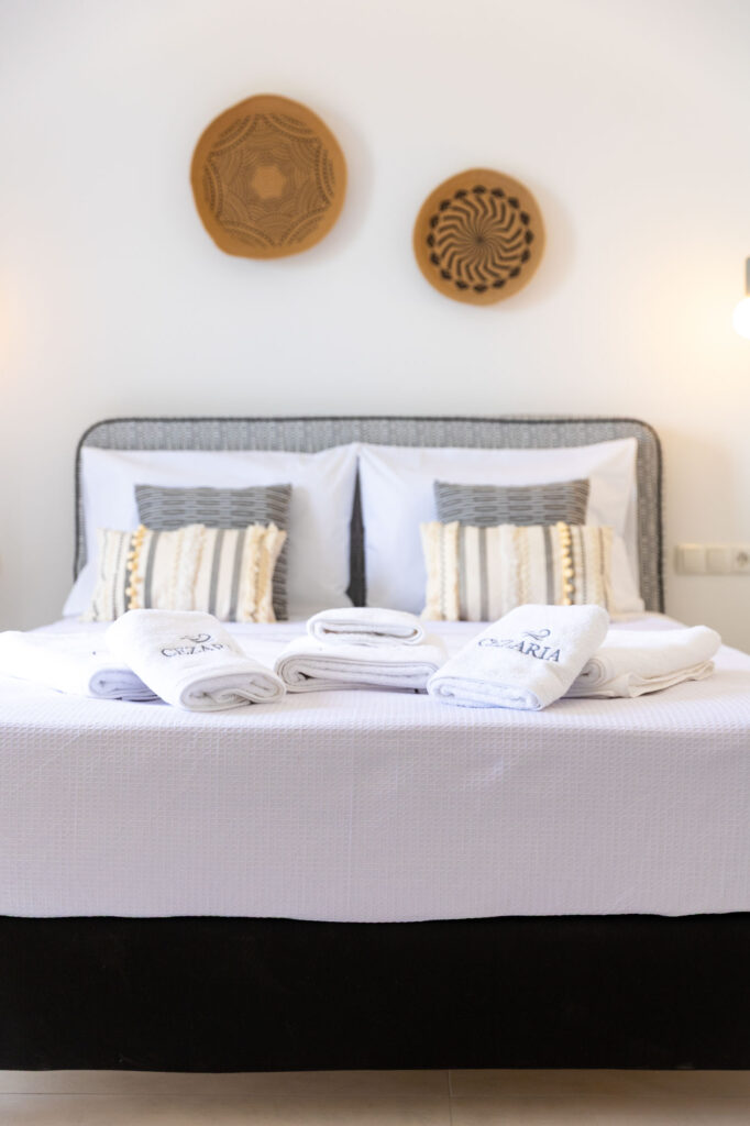 SUPERIOR TRIPLE ROOM WITH SEA VIEW-12